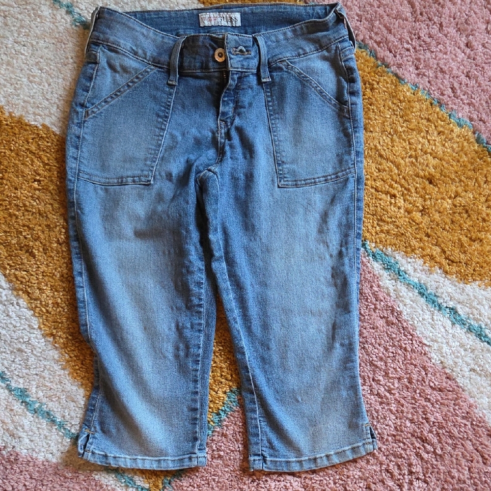Guess Women's Jean Capris